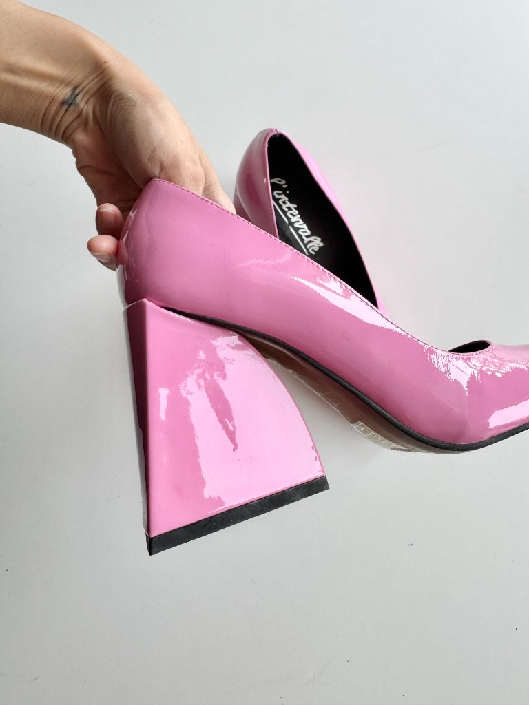 L'intervalle Pink Patent Leather Pointed Toe Chunky Heel Pumps, Size 36 — image 4 of 8
